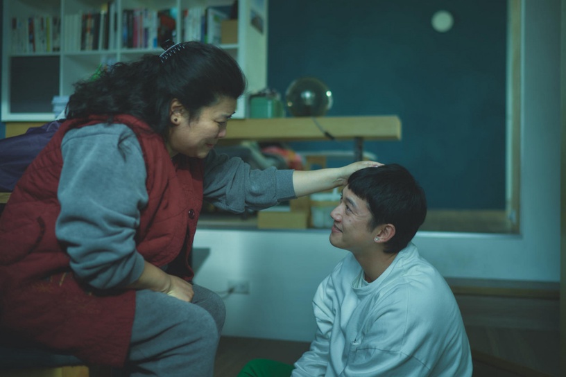 《華燈初上2》吳慷仁經典角色盤點!為《斯卡羅》半個月暴瘦11公斤,網讚:最敬業演員