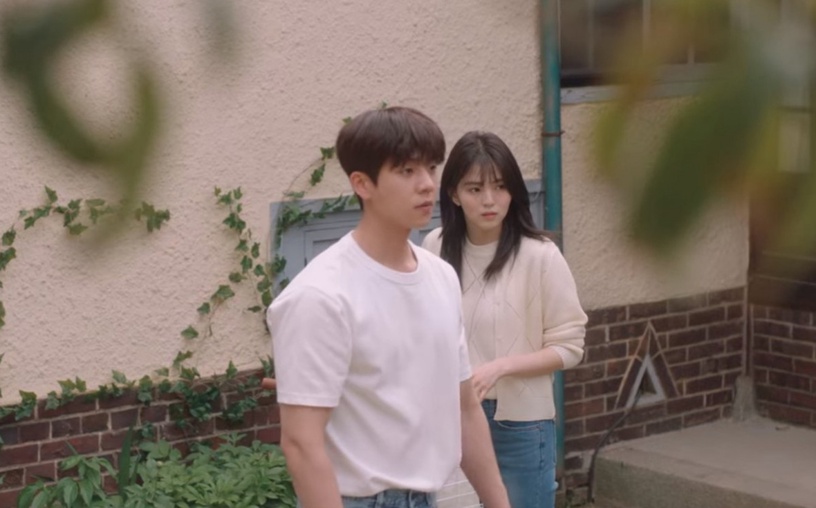 Netflix《無法抗拒的他》宋江人氣輸男二?度赫5貼心細節,逛街全程寵溺&見情敵這動作有玄機?
