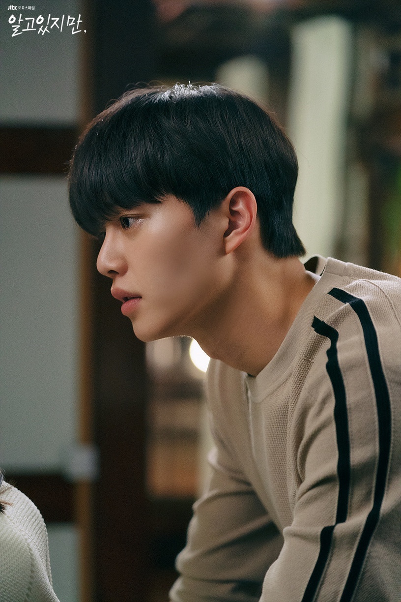 《無法抗拒的他》打進Netflix世界第7!「收視不高網播量爆高」韓劇,它一度是世界第5