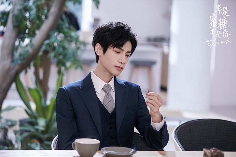 微博票選「致命誘惑力禁慾系」陸劇男主TOP 3:羅雲熙 飾演《半是蜜糖半是傷》袁帥