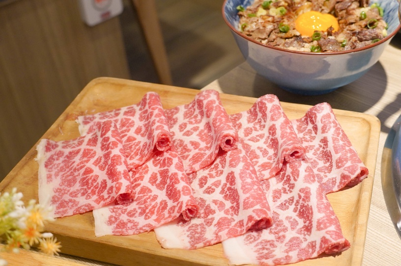 和牛吃到飽再+1!馬辣新品牌「涮樂和牛鍋物」399元起吃到飽!頂級肉、和牛壽司任吃!