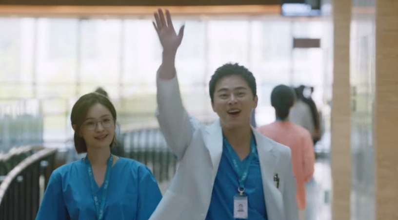 Netflix《機智醫生生活2》99s送戒指就出事?最新劇情分析,頌和小動作藏愛意,網猜她可能是腫瘤?