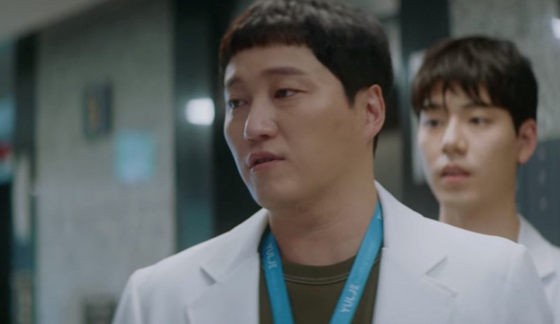 Netflix《機智醫生生活2》99s送戒指就出事?最新劇情分析,頌和小動作藏愛意,網猜她可能是腫瘤?