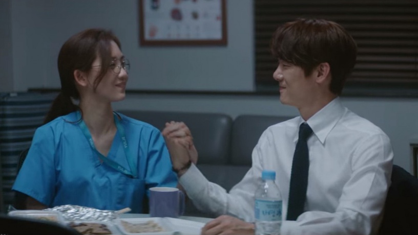 Netflix《機智醫生生活2》99s送戒指就出事?最新劇情分析,頌和小動作藏愛意,網猜她可能是腫瘤?
