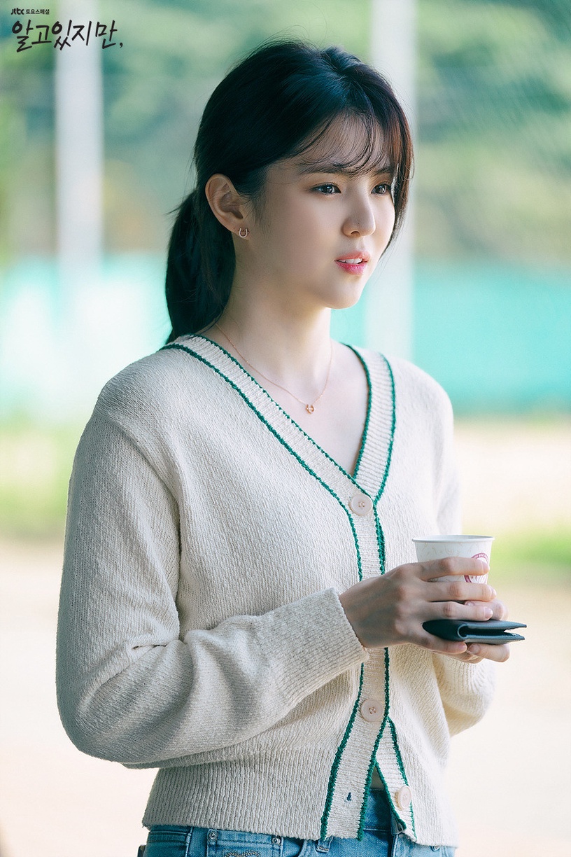 Netflix《無法抗拒的他》主演戲外反差!宋江蠢萌、小率走秀氣場炸裂,她爭議超大還差點被關?