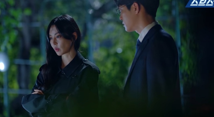 《上流戰爭3》未播片段!恩星有男友?河博士跟神秘女激情擁吻被發現,根本戀愛大師?