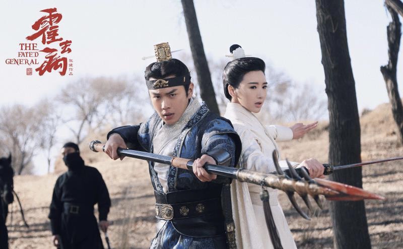 被劣跡明星拖累的陸劇6:《霍去病》導演張建和男主角張若昀父子關係惡化