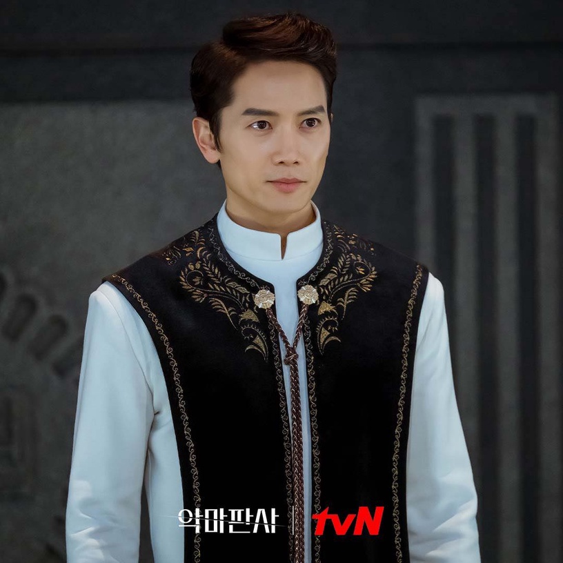 tvN周末檔韓劇平均收視Top10!《惡魔法官》差點進榜,《迫降》輸《哲仁》,這神劇奪冠