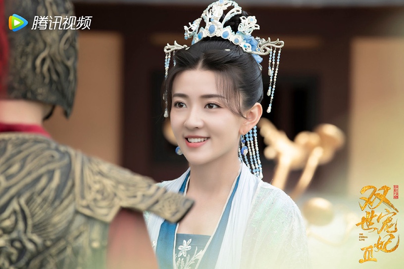 「一人分飾兩角」的陸劇明星2:梁潔《雙世寵妃3》曲小檀&女皇&曲香檀