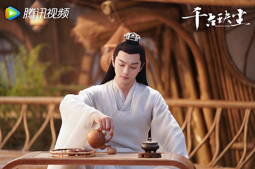 「一人分飾兩角」的陸劇明星5:許凱《千古玦塵》白玦&清穆