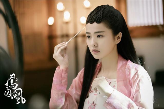 白鹿古裝造型9:白鹿 飾演《鳳囚凰》樂蘊