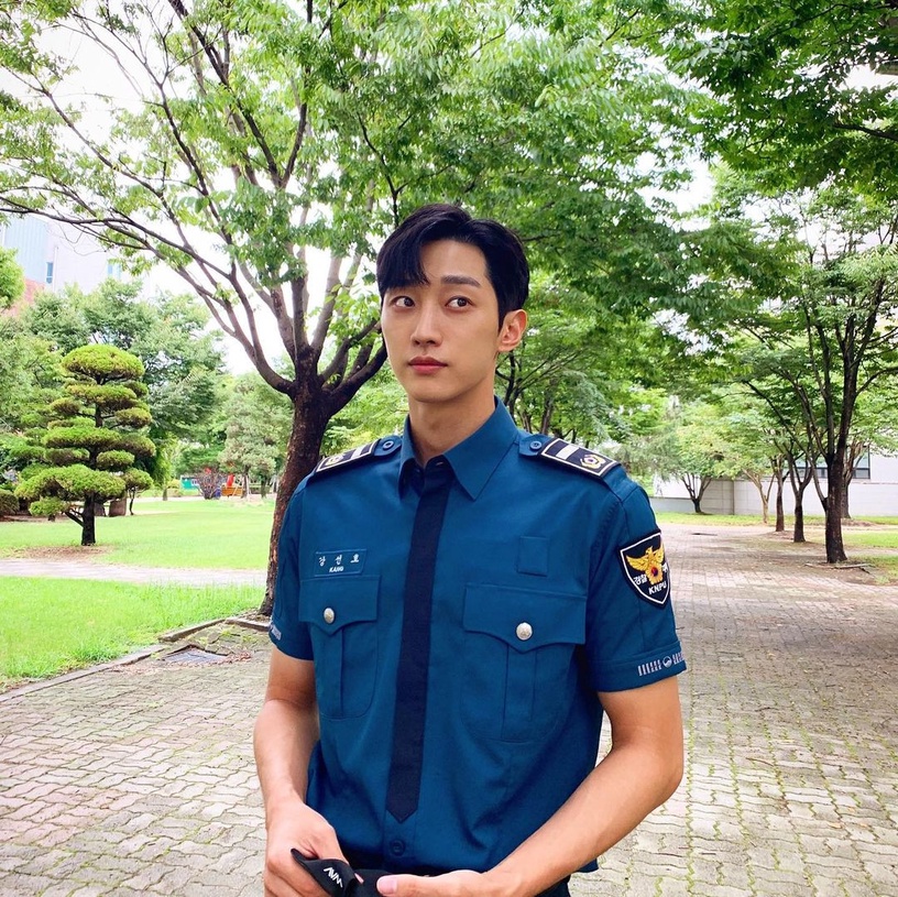 關於《警察課程》鄭振永的6件事!曾奪擊劍金牌,憑超強創作實力被封「振多芬」