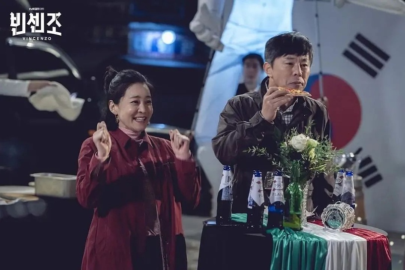 Netflix《機智醫生生活2》眼熟配角!敏荷媽演了《迫降》,急診奉醫生演了《文森佐》,冬天媽竟是她