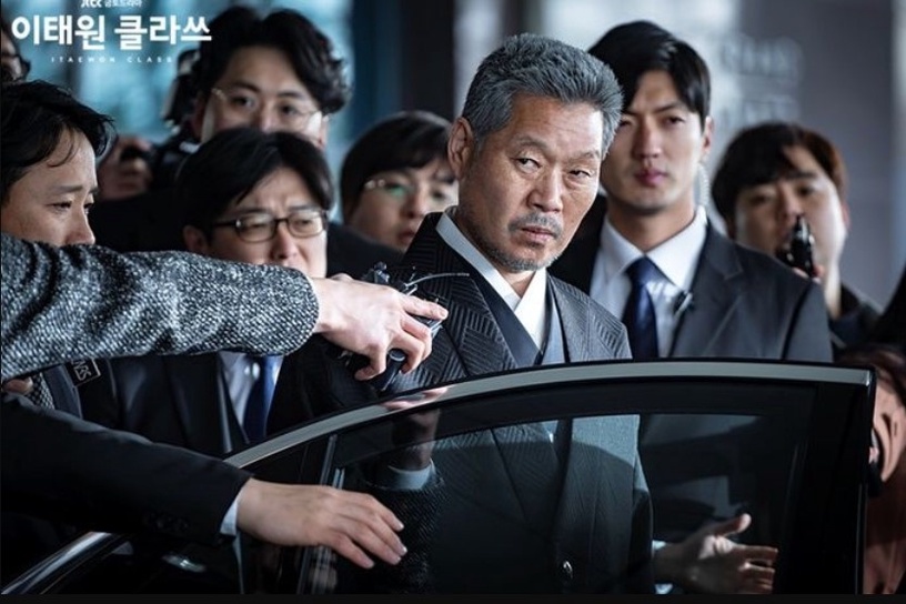 Netflix《機智醫生生活2》眼熟配角!敏荷媽演了《迫降》,急診奉醫生演了《文森佐》,冬天媽竟是她