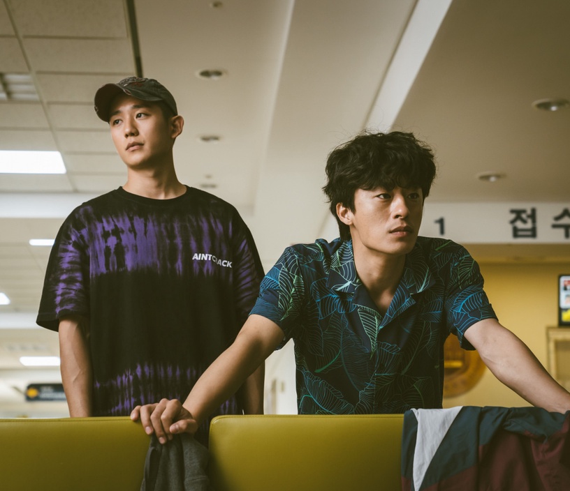 Netflix韓劇《D.P:逃兵追緝令》好多熟面孔!她和秀智好像,還隱藏《雅信傳》首領&《機醫》政源哥!