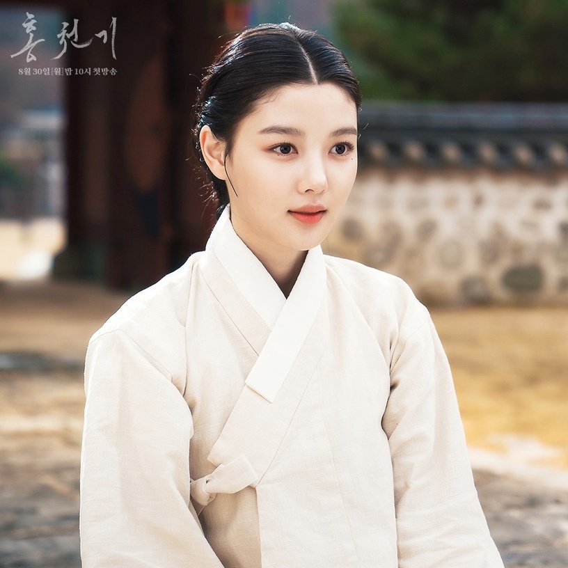 「古裝比時裝更美」韓劇女星!金裕貞《紅天機》造型不輸《雲畫》,韓素希古裝美得驚人