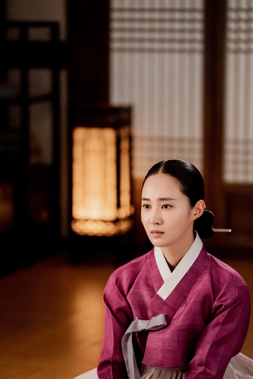 「古裝比時裝更美」韓劇女星!金裕貞《紅天機》造型不輸《雲畫》,韓素希古裝美得驚人