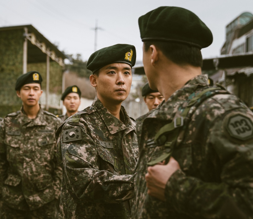 有第2季嗎?結局留懸念的Netflix韓劇,《D.P:逃兵追緝令》《文森佐》結局餘韻超強,秀智這部卻被罵慘
