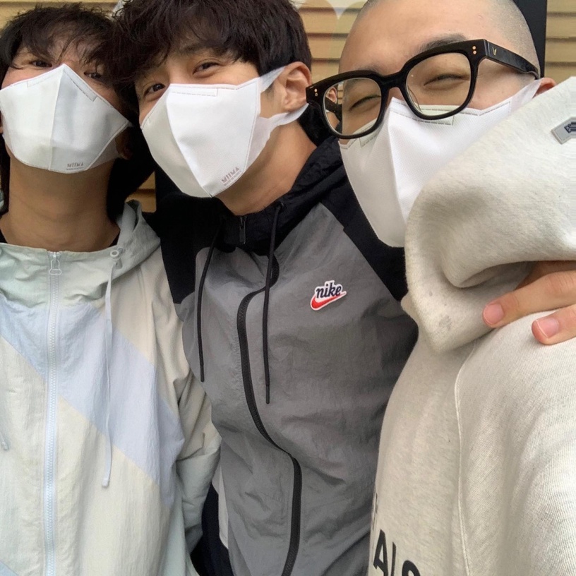《海岸村恰恰恰》金宣虎隱藏人脈!最崇拜《機醫》曹政奭,和《上流戰爭》羅根竟是好友