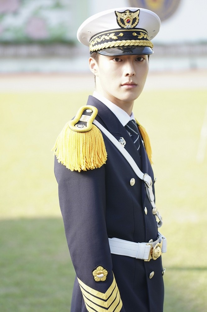 「IU的男人」張基龍入伍17天!高顏值當兵軍服照流出