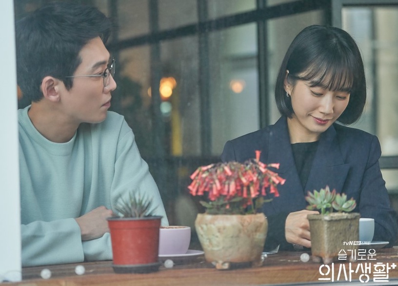 Netflix《機智醫生生活2》結局前律帝醫院拆了?網議想看的後續劇情,政源冬天結婚、求拍機智的戀愛生活