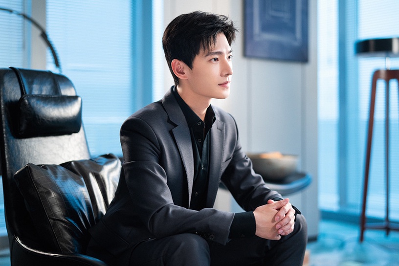 網評2021陸劇「最帥西裝男神」TOP 1:楊洋 飾演《你是我的榮耀》于途