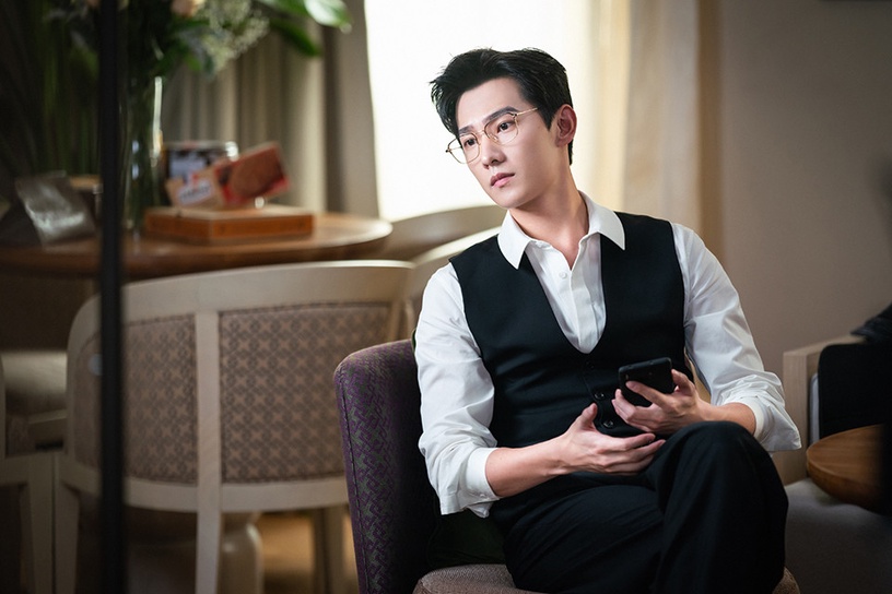 網議2021「更勝原著小說」的陸劇男主TOP 1:楊洋 飾演《你是我的榮耀》于途