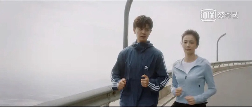 《周生如故》和《一生一世》古今聯動的細節1:時宜前世嫁衣和今生同材質