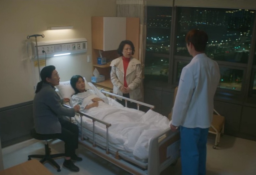 《機智醫生2》8個對比!婆婆&親媽對比超諷刺,翊頌告白前後、冬天帶後輩都藏絕妙對比