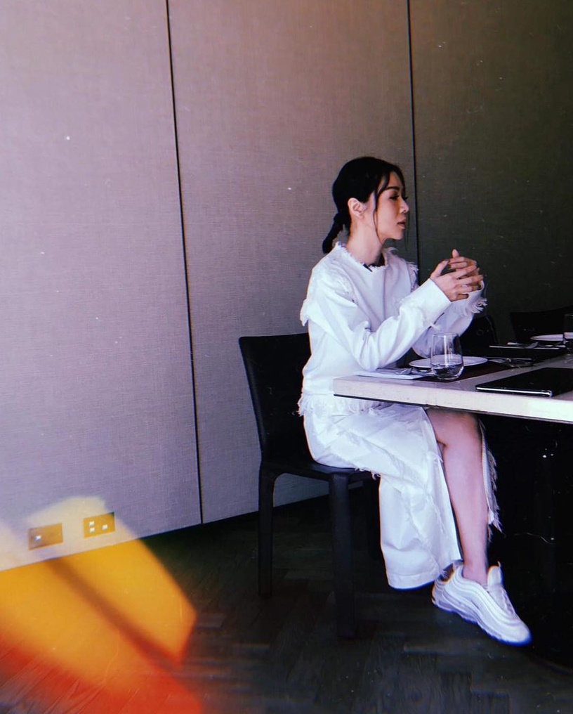 「女性期待自己所能達成的能力,有時候不藏在高聳的鞋跟裡。」