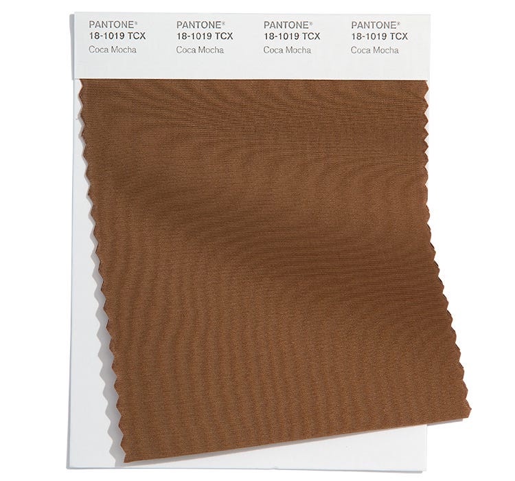 PANTONE 2022代表色出爐!春夏時裝流行色 「羅勒綠」、「棉花糖藍」療癒又顯白