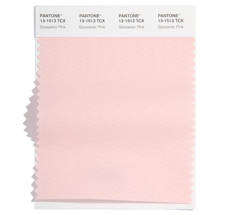 PANTONE 2022代表色出爐!春夏時裝流行色 「羅勒綠」、「棉花糖藍」療癒又顯白