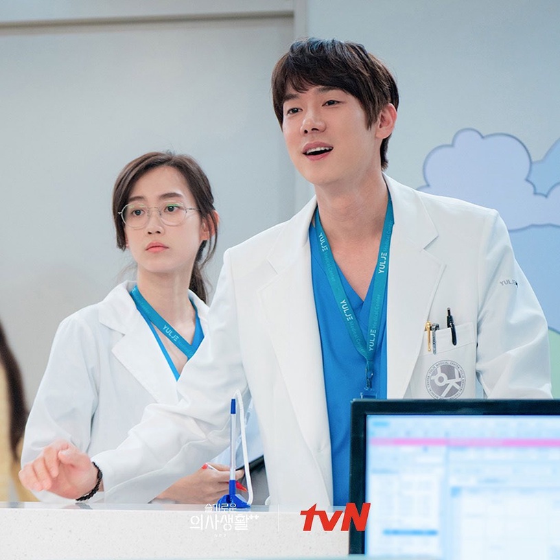 Netflix《機智醫生生活2》「知道也沒用」的10個細節彩蛋!翊晙是金牛座,大家為何都在頌和辦公室聚餐?