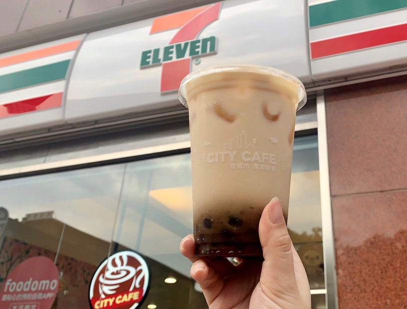 7-11「蠟筆小新、三麗鷗預購」周邊登場!同步升級「黑糖珍珠燕麥奶」新上市