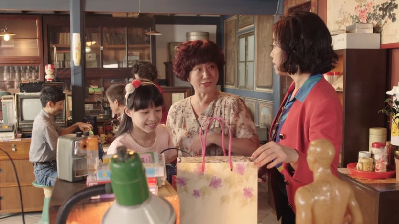 《俗女養成記》天心擁抱鍾欣凌太好哭!她愛叫自己「育萱」有原因?對比俗女嘉玲超諷刺