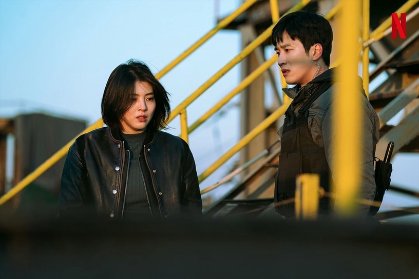 Netflix 10月必追劇集!《安眠書店3》、《以吾之名》,台劇《四樓的天堂》推薦必追