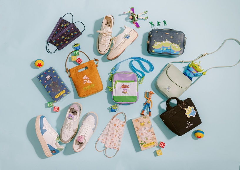 Grace Gift玩具總動員口罩!純白集合款有蛋頭先生、胡迪、巴斯光年,還有三眼怪夜光版