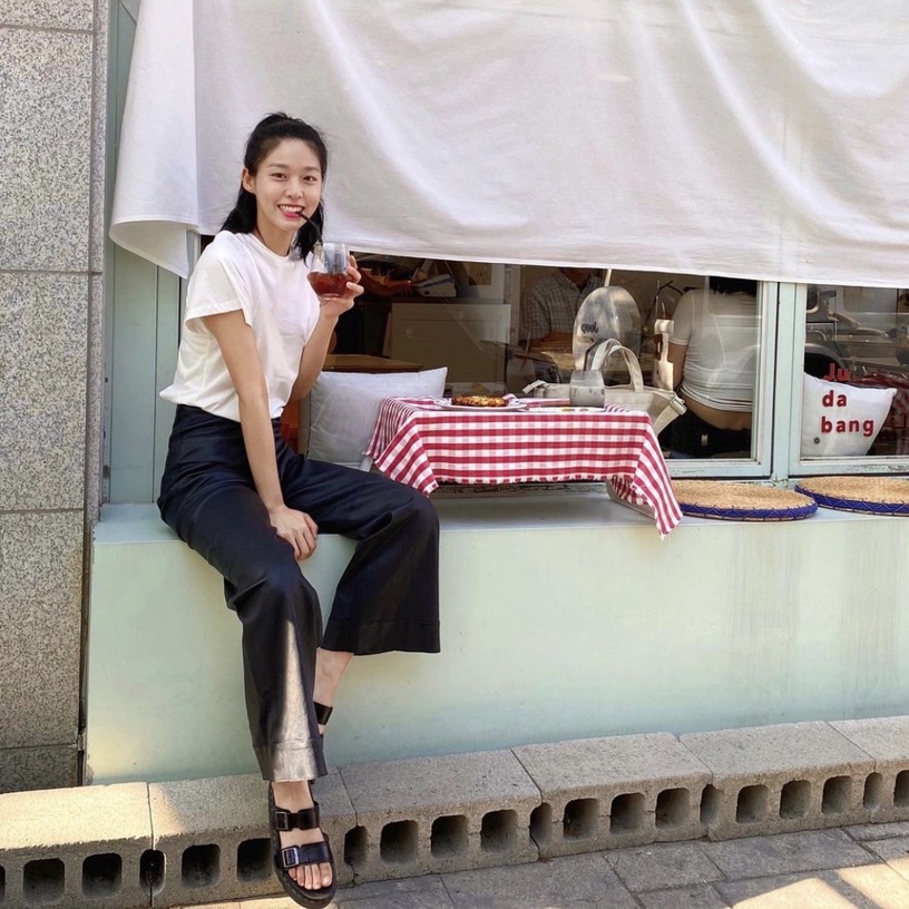 連四年獲「最想擁有的名品身材」!AOA 雪炫「日常瘦身食譜」公開,不捱餓也能輕鬆瘦