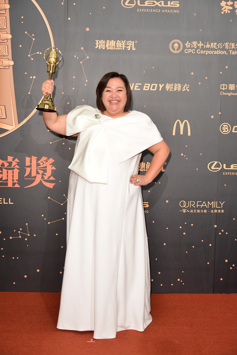 金鐘56/《我的婆婆》鍾欣凌奪視后:「謝謝愛看電視的人」《斯卡羅》導演:她無懈可擊