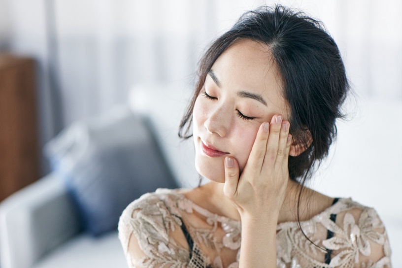 皮膚暗沉、沒有光澤?揪出換季「氣色不好」原因,快速擊退暗沉、恢復肌膚好光彩!
