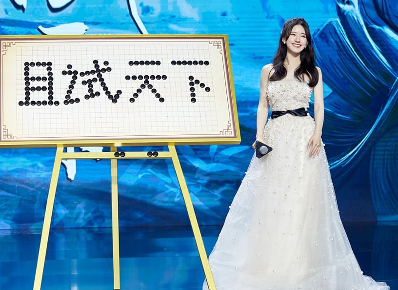 2021「最高產的勞模」陸劇演員3:趙露思《且試天下》街《胡同》接《星漢燦爛》