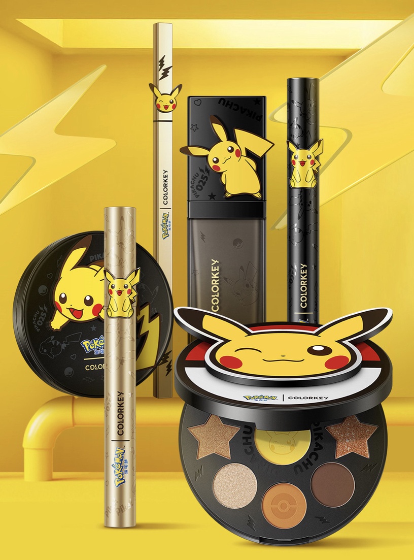 COLORKEY x POKÈMON 聯名彩妝登場!迪麗熱巴試色唇釉美翻,寶貝球9色眼影盤超欠買!
