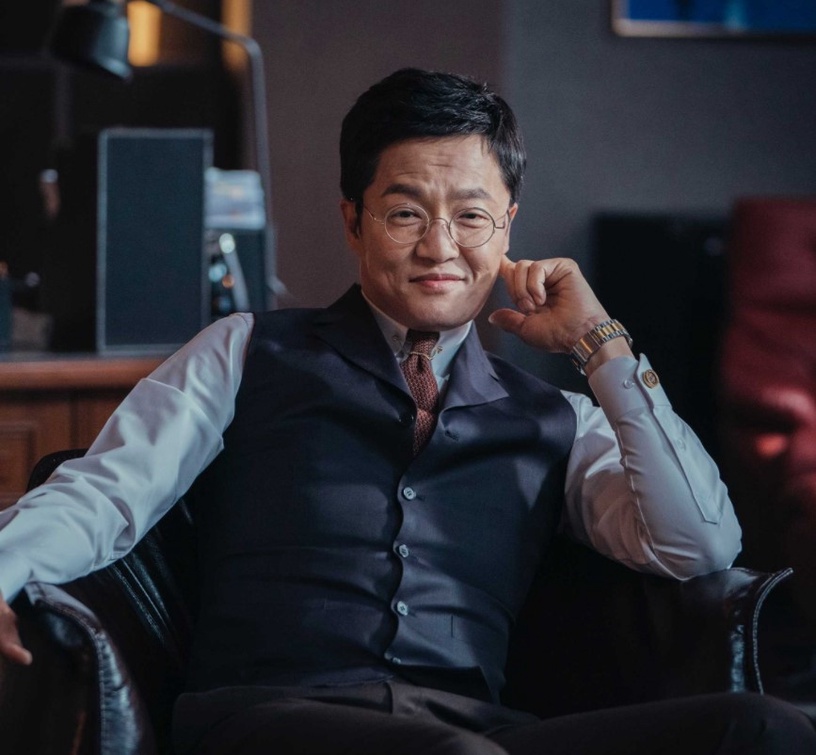 Netflix《海岸村恰恰恰》10位黃金配角!春在演過《文森佐》,不只金宣虎,孔劉李敏鎬全智賢都她孫子