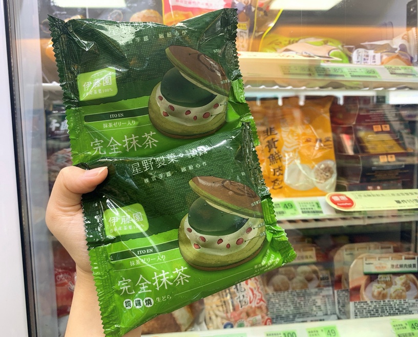 抹茶控搶吃!全家開賣星野完全抹茶銅鑼燒