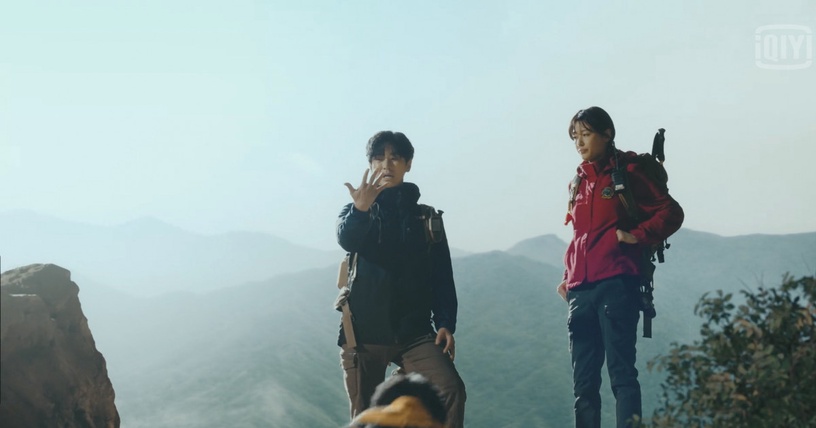 《智異山》全智賢&朱智勳山頂特效好土?韓劇超出戲vs超逼真特效,《文森佐》被讚爆,李敏鎬這部卻被笑慘