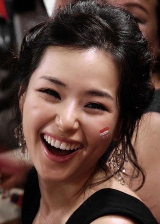 他們竟被嫌醜!《One the woman》李荷妮被嫌「高壯醜」差點整酒窩,網酸孔劉「太醜看不下去」卻狠打臉!