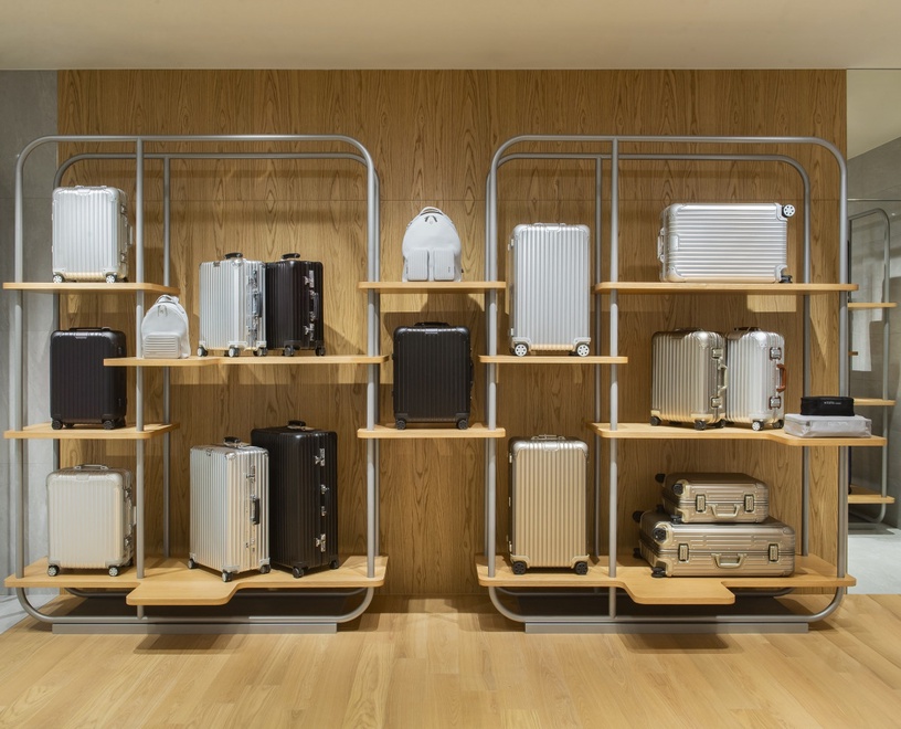 RIMOWA台北忠孝專門店盛大開幕,超吸睛 Essential Neon 螢光色行李箱限量發售!