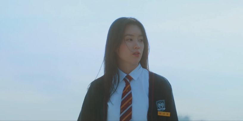 韓劇女星30歲穿校服!《Happiness》韓孝周&《海岸村恰恰恰》申敏兒美到無違和,宋慧喬有點怪,她最出戲