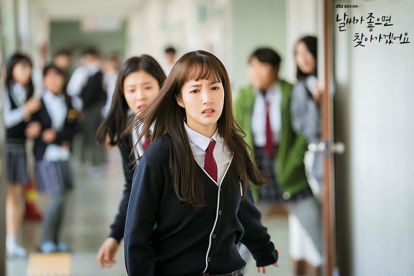 韓劇女星30歲穿校服!《Happiness》韓孝周&《海岸村恰恰恰》申敏兒美到無違和,宋慧喬有點怪,她最出戲