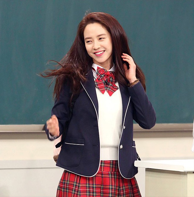 韓劇女星30歲穿校服!《Happiness》韓孝周&《海岸村恰恰恰》申敏兒美到無違和,宋慧喬有點怪,她最出戲
